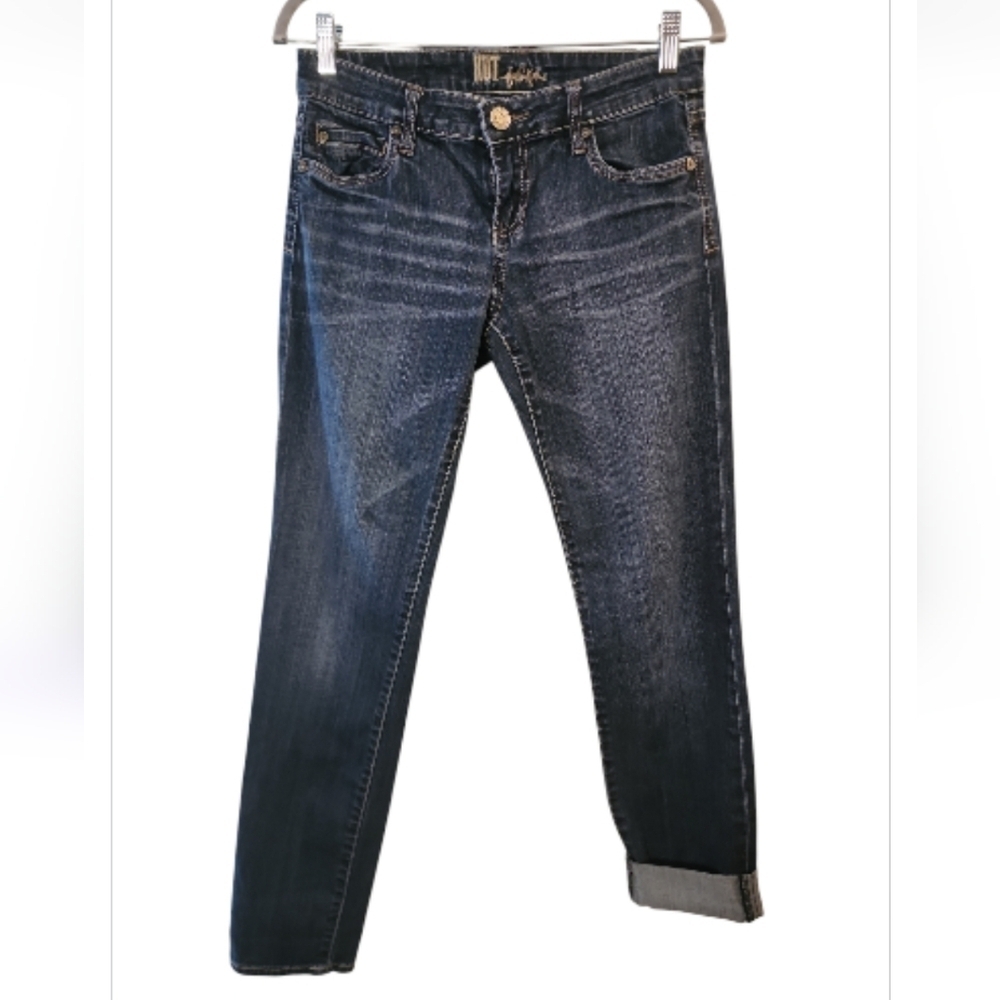 Kut from the Kloth Jeans Size 2 RN# 58539 Straight leg Medium Distressed Wash